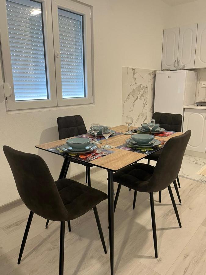 Knezevic Apartman Podgorica Esterno foto